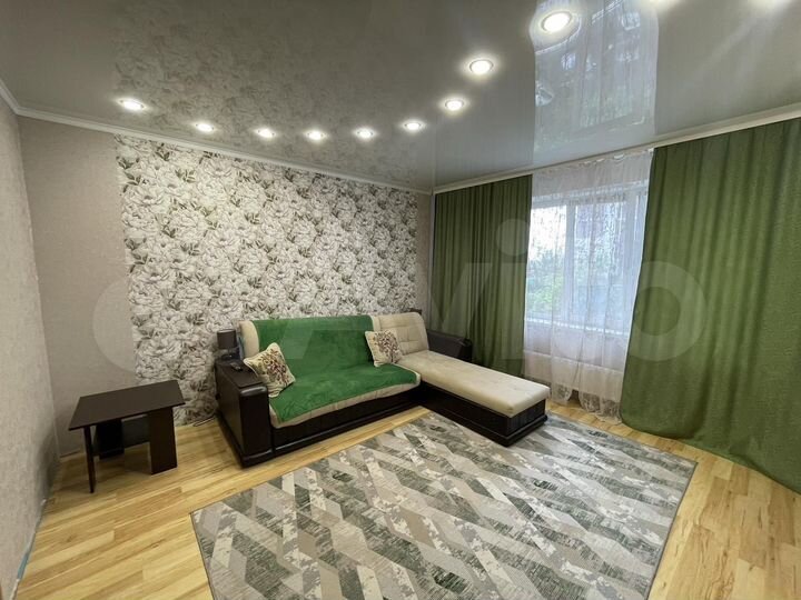 4-к. квартира, 81 м², 4/10 эт.