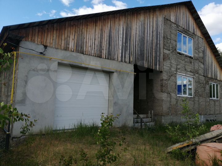 Дом 213 м² на участке 11 сот.