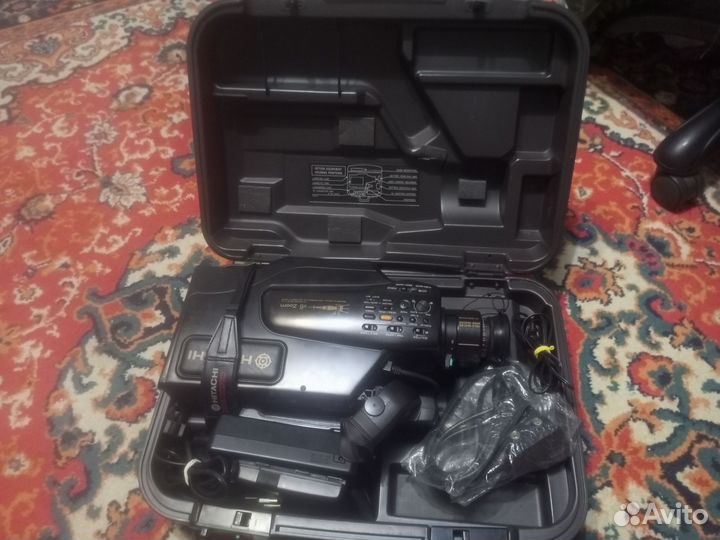 Видеокамера hitachi