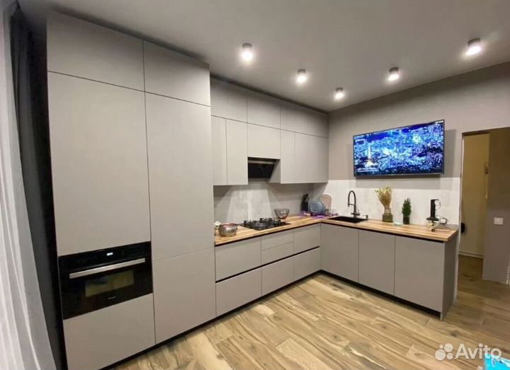 Кухни на заказ. Бесплатный замер и проект