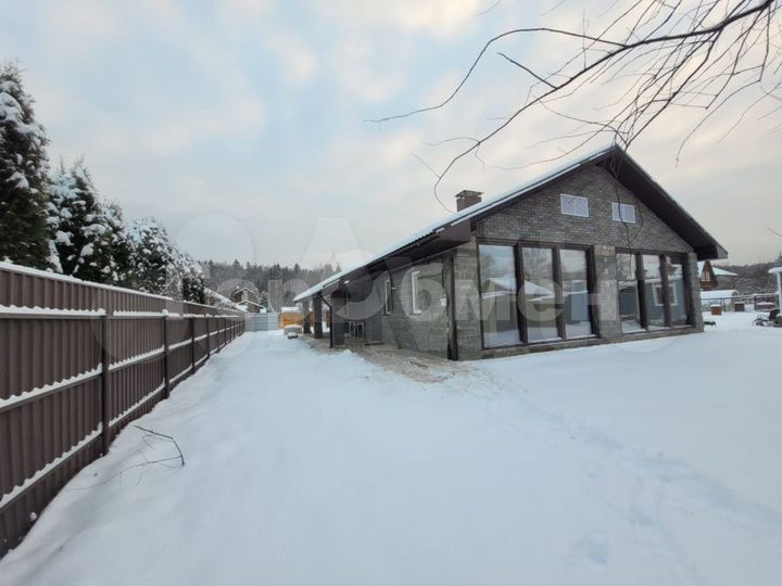 Дом 172 м² на участке 8 сот.