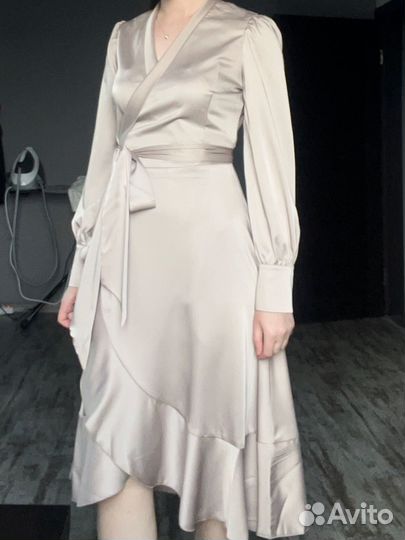 Платье на запах вечернее