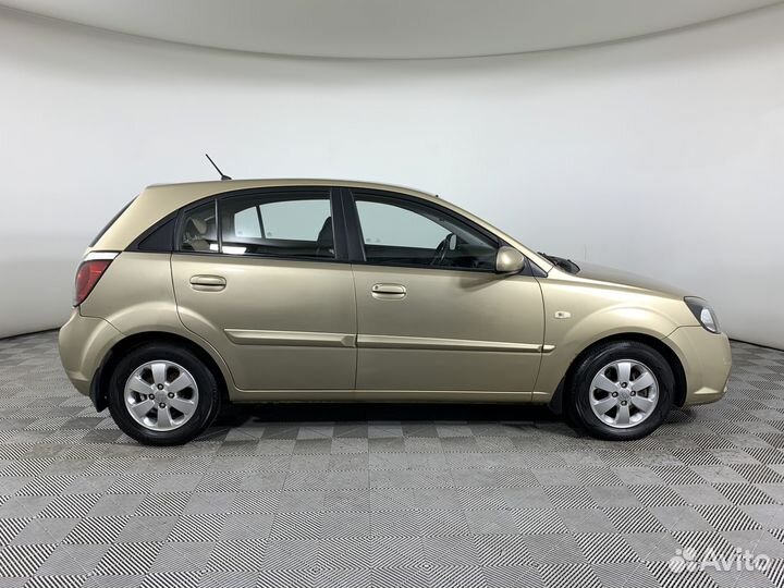 Kia Rio 1.4 AT, 2011, 137 000 км