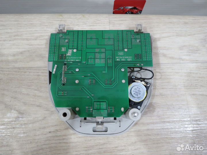 Плафон салона LADA Vesta