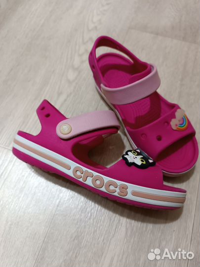 Босоножки crocs J1