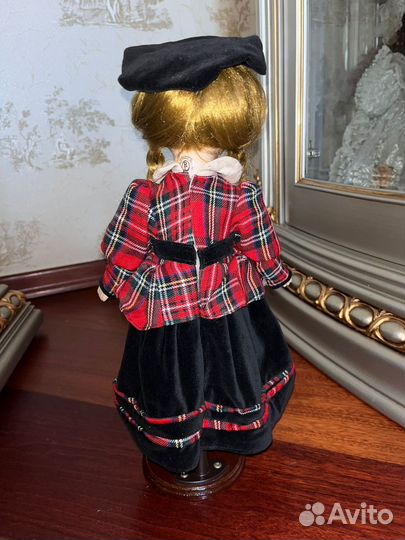 Кукла фарфоровая remeco collection