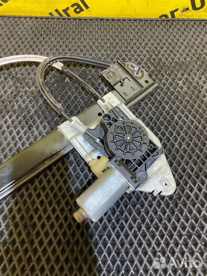 Стеклоподъемник задний левый Шевроле Треилблейзер