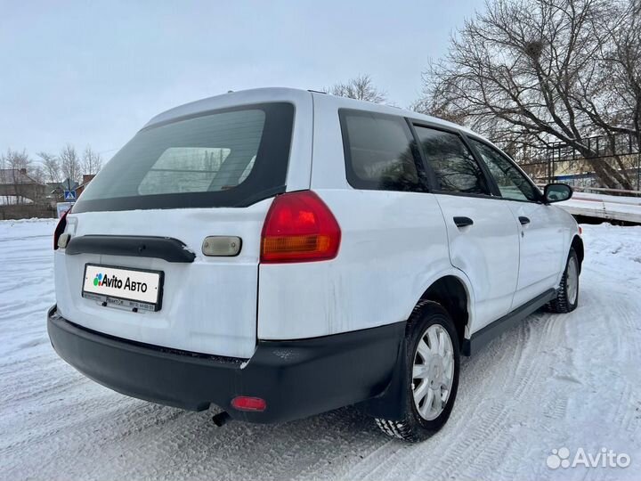 Nissan AD 1.3 AT, 2001, 250 000 км