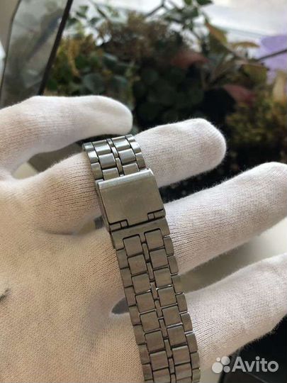 Электронные часы casio