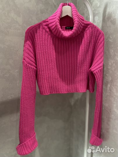 Свитер укороченный