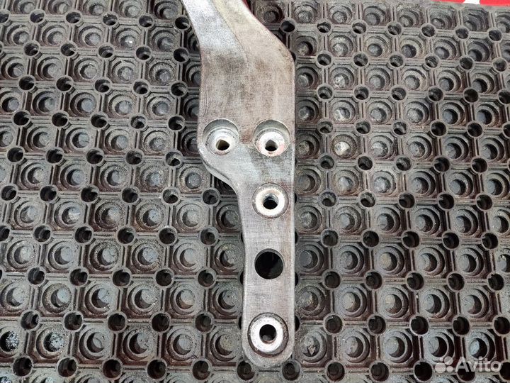 Кронштейн бака AdBlue Renault T, Volvo FH