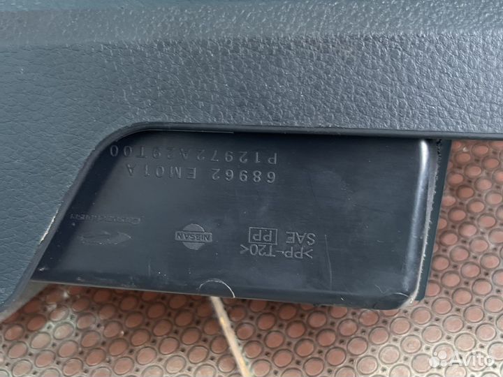 Панель подрулевая Nissan Tiida C11