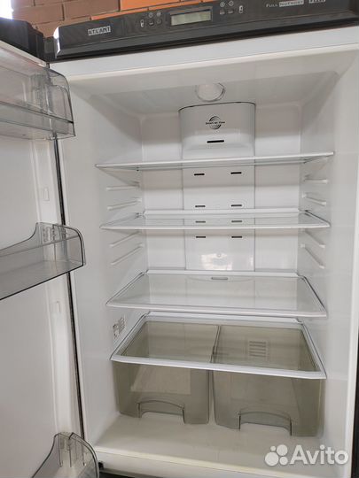 Продам 2х камерный холодильник в хорошем состоянии