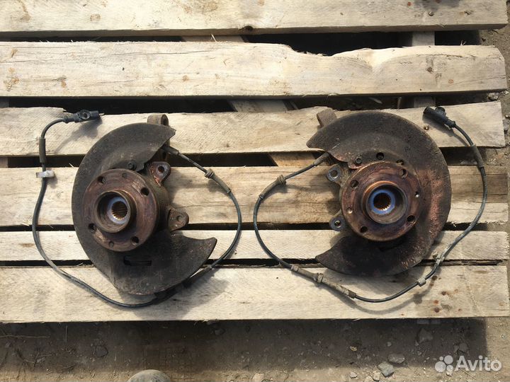 Поворотные кулаки в сборе ABS LADA Granta FL