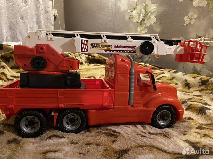 Пожарный автомобиль Wader Майк, 82см