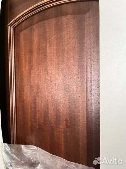 Дверь входная дерево дсп. (2м на 700см)