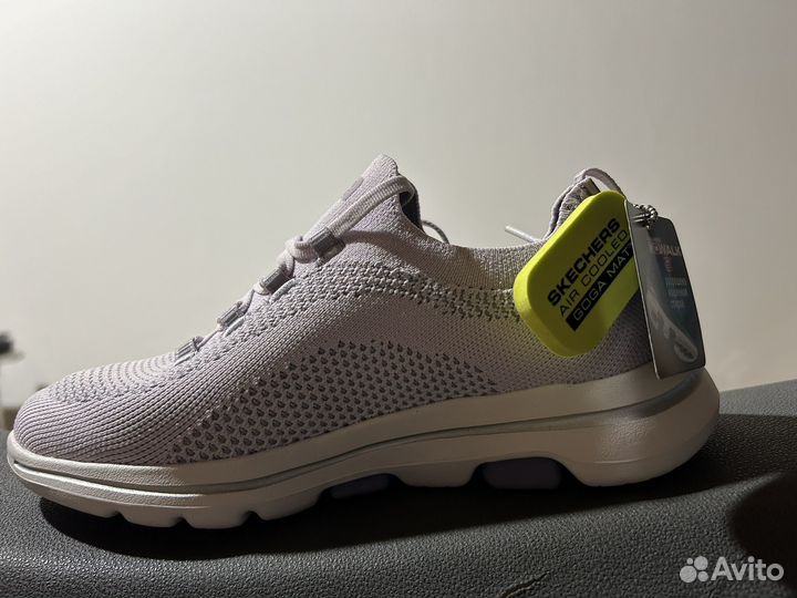 Кроссовки skechers