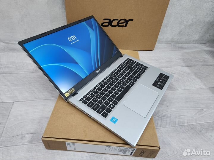 Новый Acer 4 Ядра 512 Гигабайт Ssd 15.6