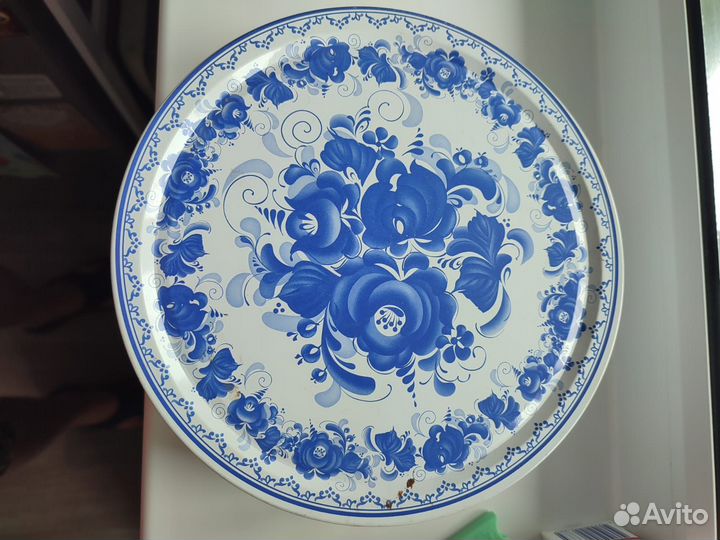 Жестяная коробка от чая