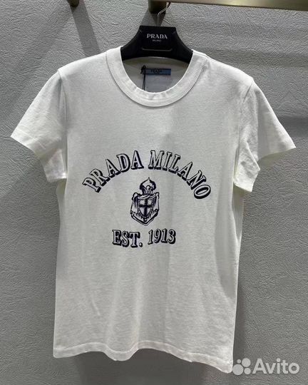 Футболка Prada