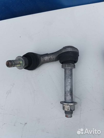 Стойки стабилизатора левая/правая Infiniti M