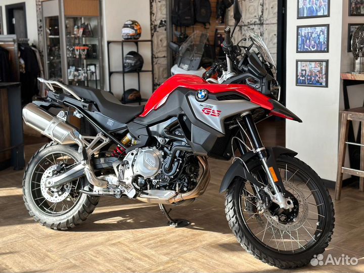 BMW F 850 GS (Red)