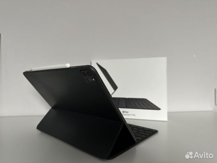 Комплект iPad pro 12.9, стилус и клавиатура