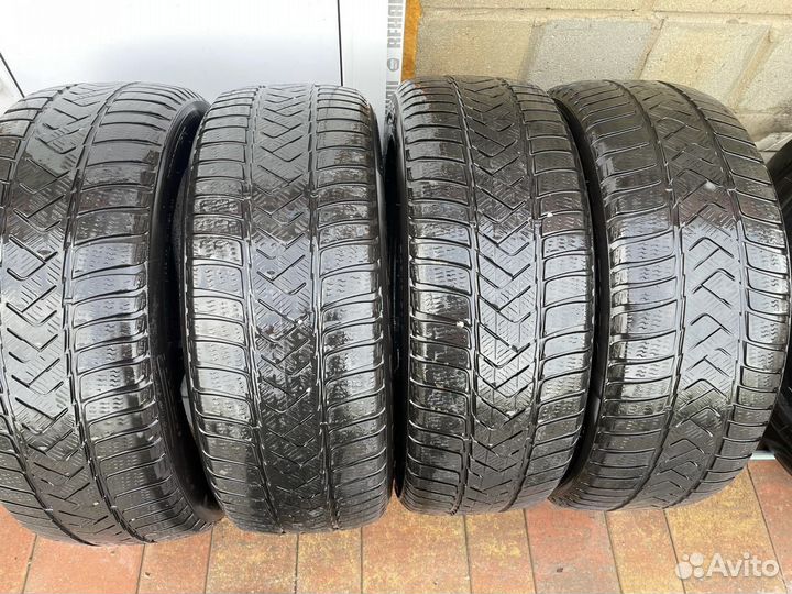 Pirelli Sottozero Winter 240 255/55 R18
