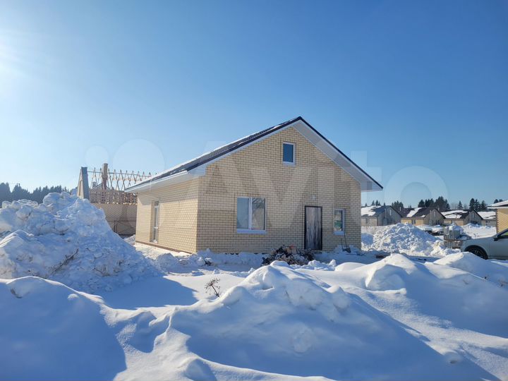 Дом 82 м² на участке 6 сот.