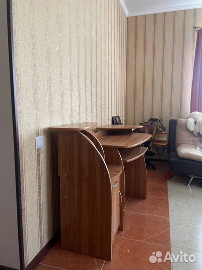 Компьютерный стол