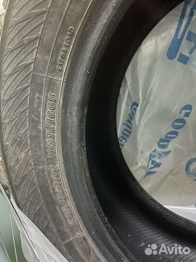 Yokohama Ice Guard IG65 235/55 R17