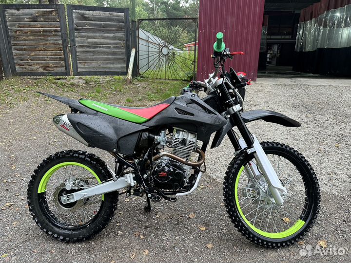 Мотоцикл Sharmax sport 240