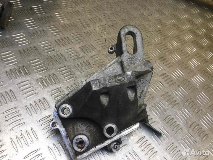 Кронштейн двигателя Ford Focus 98mm6f001a1a hwdb