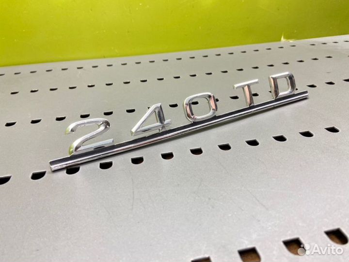 Шильдик Mercedes W123 OM616 D 24 1979