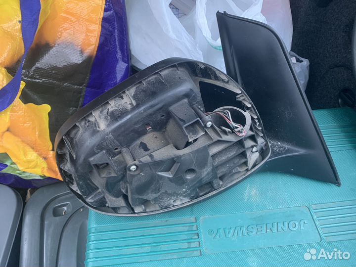 Боковое зеркало Suzuki SX4