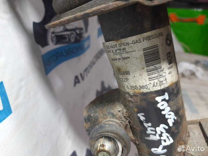 Стойка амортизатора передняя правая Bmw X5 E53