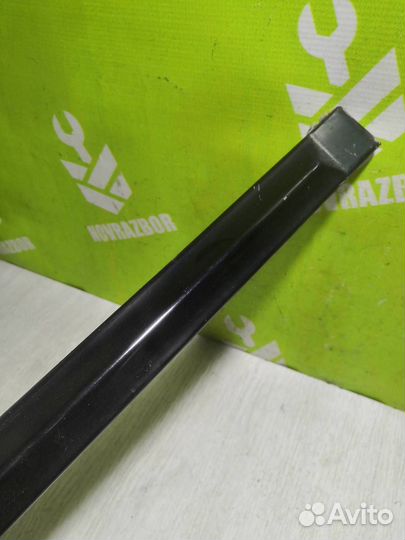 Молдинг задней левой двери Хендай Акцент 2