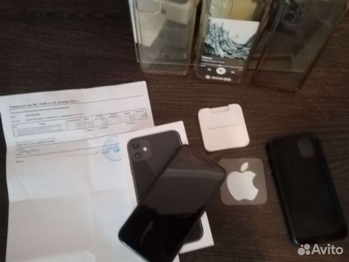 iPhone 11, 64 ГБ