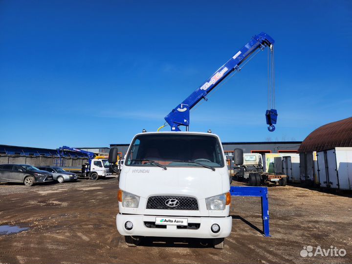 Бортовой грузовик Hyundai HD78 с КМУ Tadano, 2013