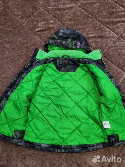 Куртка демисезонная на мальчика 140 рост