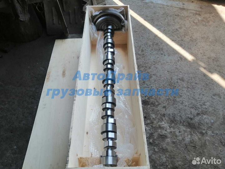 Распредвал Мерседес Аксор двигатель OM457 OM460