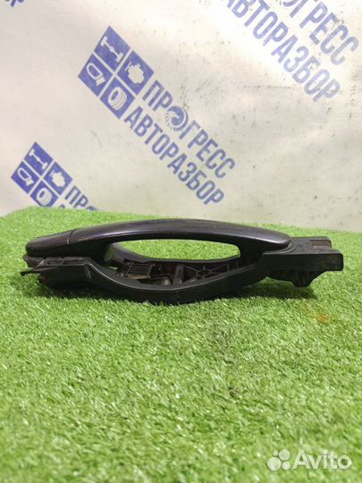 Ручка двери внешняя задняя левая Skoda Superb