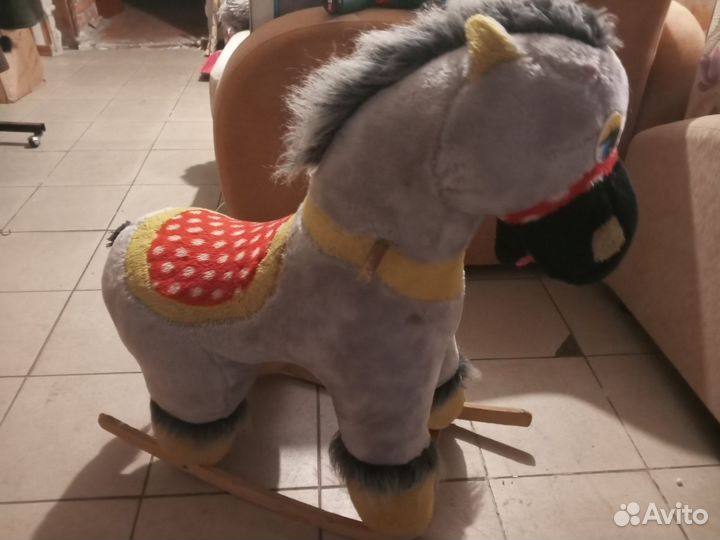 Лошадка качалка деревянная