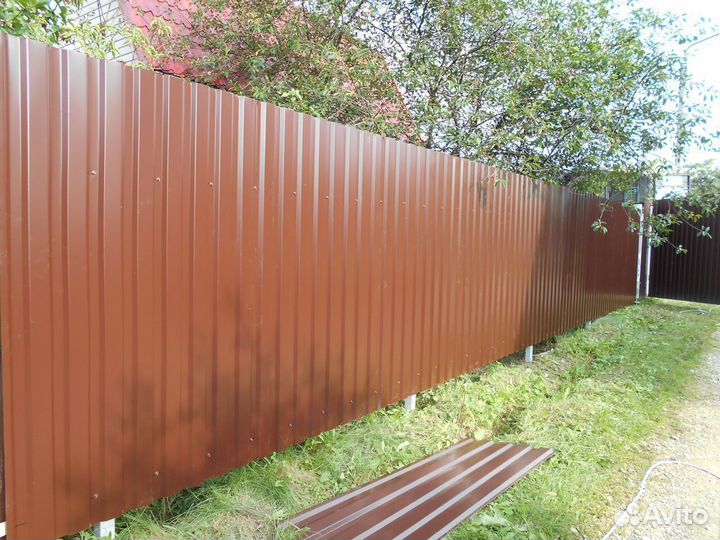Забор из профнастила с установкой под ключ
