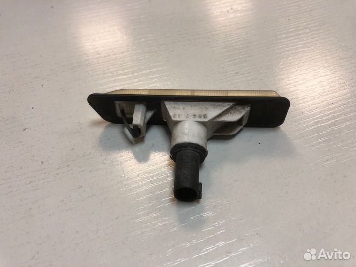 Поворотник передний правый Bmw 3 E36 sedan/ E36/2C