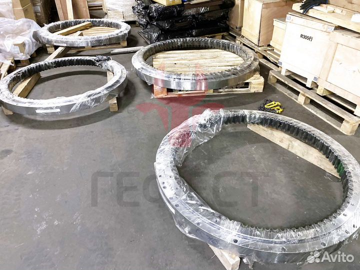 Поворотный круг Komatsu PC220LC-7 206-25-00301