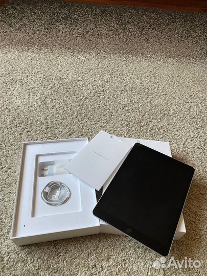 iPad (9-го поколения), емкость 256 гб