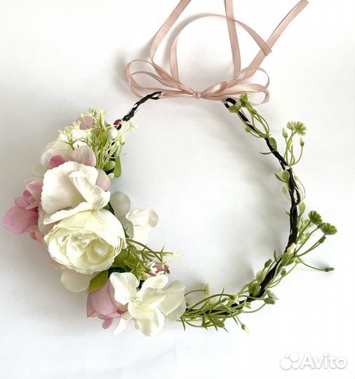 Венок на голову из цветов односторонний розовый