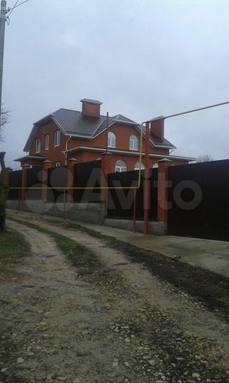 Дом 298 м² на участке 29 сот.