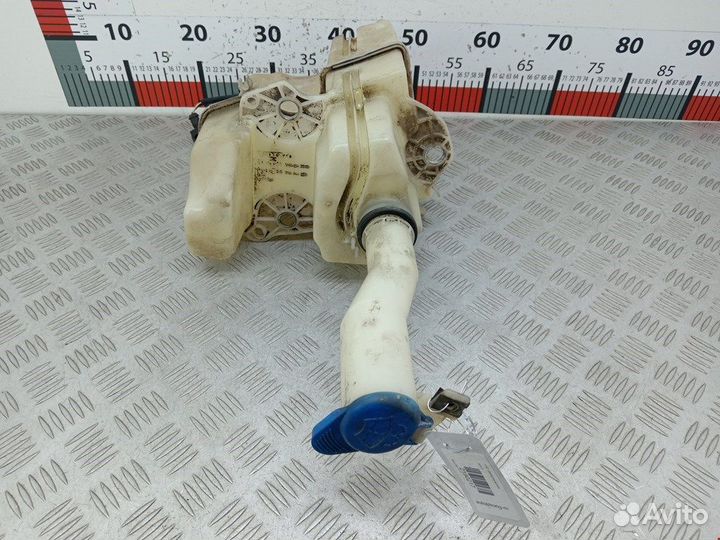 Бачок омывателя лобового стекла Volvo S80